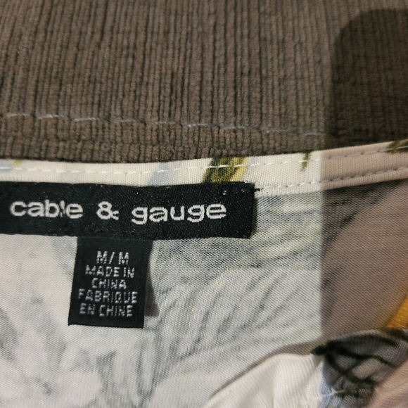 Cable & Gauge Floral Lemon Print Ruffle Top - Picture 2 of 6